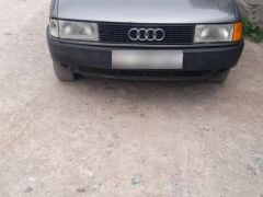 Photo of the vehicle Audi 80