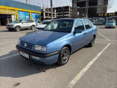 Photo of the vehicle Volkswagen Vento