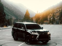 Сүрөт унаа Lexus LX