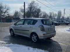 Сүрөт унаа Toyota Corolla Verso