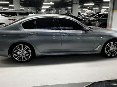 Photo of the vehicle BMW 5 Series