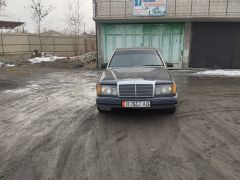 Сүрөт унаа Mercedes-Benz W124