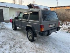 Сүрөт унаа Jeep Cherokee