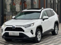 Сүрөт унаа Toyota RAV4