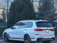 Photo of the vehicle BMW X7