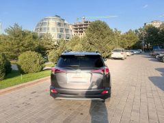 Сүрөт унаа Toyota RAV4