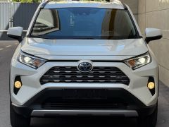 Сүрөт унаа Toyota RAV4