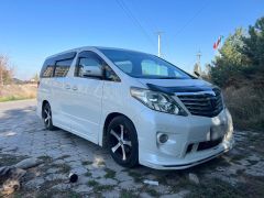 Сүрөт унаа Toyota Alphard