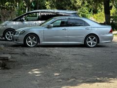 Photo of the vehicle Toyota Crown