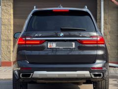 Фото авто BMW X7