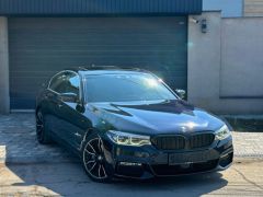 Photo of the vehicle BMW 5 Series