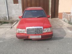 Photo of the vehicle Mercedes-Benz W124