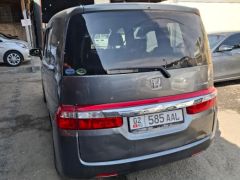 Фото авто Honda Stepwgn