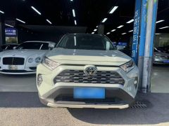 Фото авто Toyota RAV4