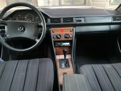 Фото авто Mercedes-Benz W124