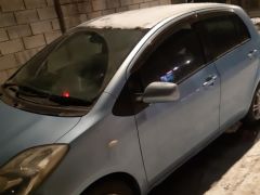 Сүрөт унаа Toyota Vitz