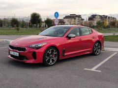 Photo of the vehicle Kia Stinger