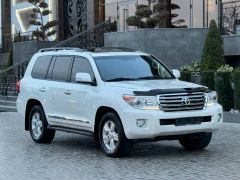 Photo of the vehicle Toyota Land Cruiser