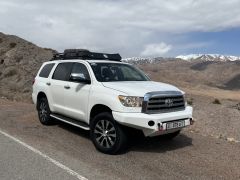 Фото авто Toyota Sequoia