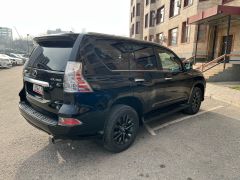 Photo of the vehicle Lexus GX