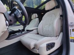 Photo of the vehicle BMW X5