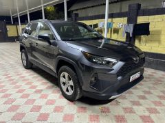 Сүрөт унаа Toyota RAV4