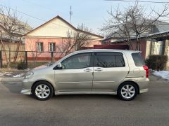 Сүрөт унаа Toyota Raum