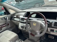 Photo of the vehicle Honda Elysion