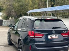 Photo of the vehicle BMW X5