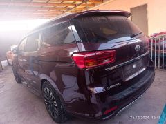 Фото авто Kia Carnival