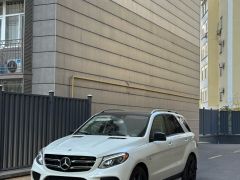 Сүрөт унаа Mercedes-Benz GLE