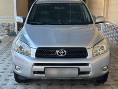 Сүрөт унаа Toyota RAV4