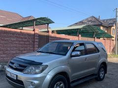 Сүрөт унаа Toyota Fortuner