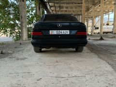 Сүрөт унаа Mercedes-Benz W124