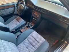 Сүрөт унаа Mercedes-Benz W124