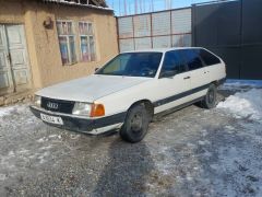 Photo of the vehicle Audi 100