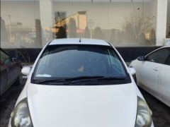 Photo of the vehicle Honda Fit