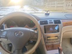 Photo of the vehicle Lexus ES