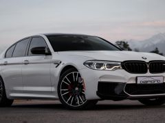 Сүрөт унаа BMW M5