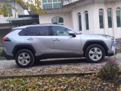 Photo of the vehicle Toyota RAV4