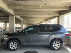 Photo of the vehicle Toyota Highlander