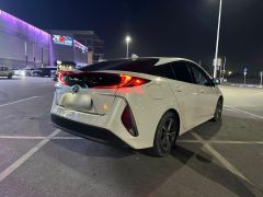 Сүрөт унаа Toyota Prius