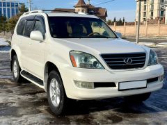 Photo of the vehicle Lexus GX