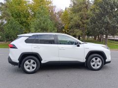 Сүрөт унаа Toyota RAV4