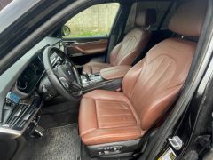 Photo of the vehicle BMW X5