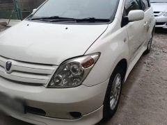 Сүрөт унаа Toyota Ist