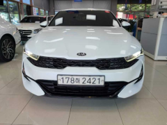 Photo of the vehicle Kia K5