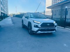 Сүрөт унаа Toyota RAV4