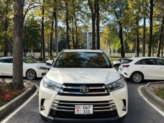 Сүрөт унаа Toyota Highlander