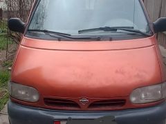 Сүрөт унаа Nissan Serena